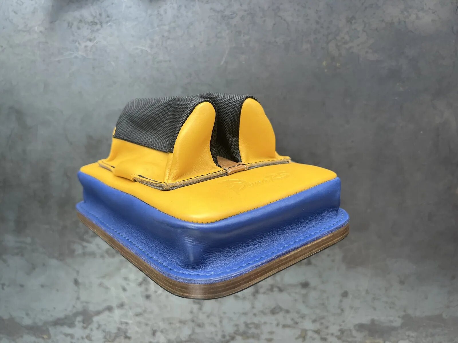 BR low rear bag